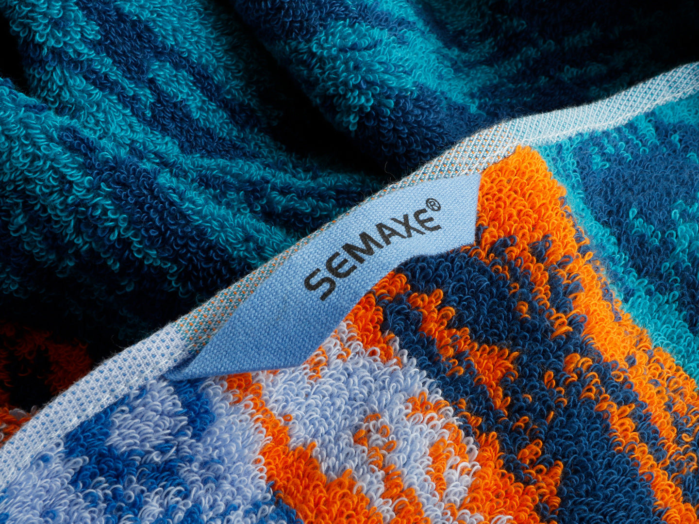 Overlock Stitching – Why Your Towel Shouldn’t Unravel After 10 Washes