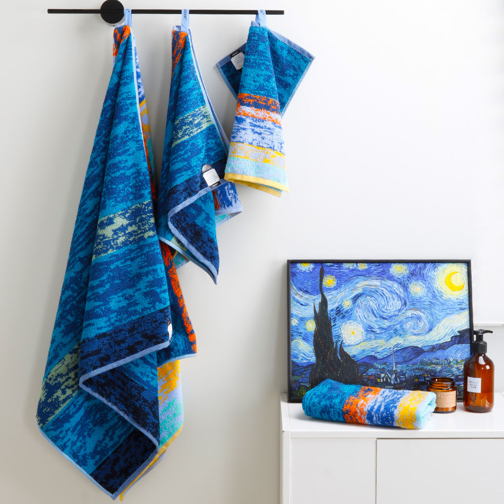 SEMAXE's "Starry Night" towel set with artistic pattern, inspired by Van Gogh's painting "Starry Night"